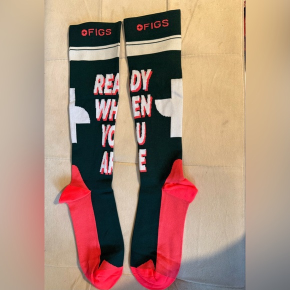 FIGS Compression socks - Picture 3 of 5